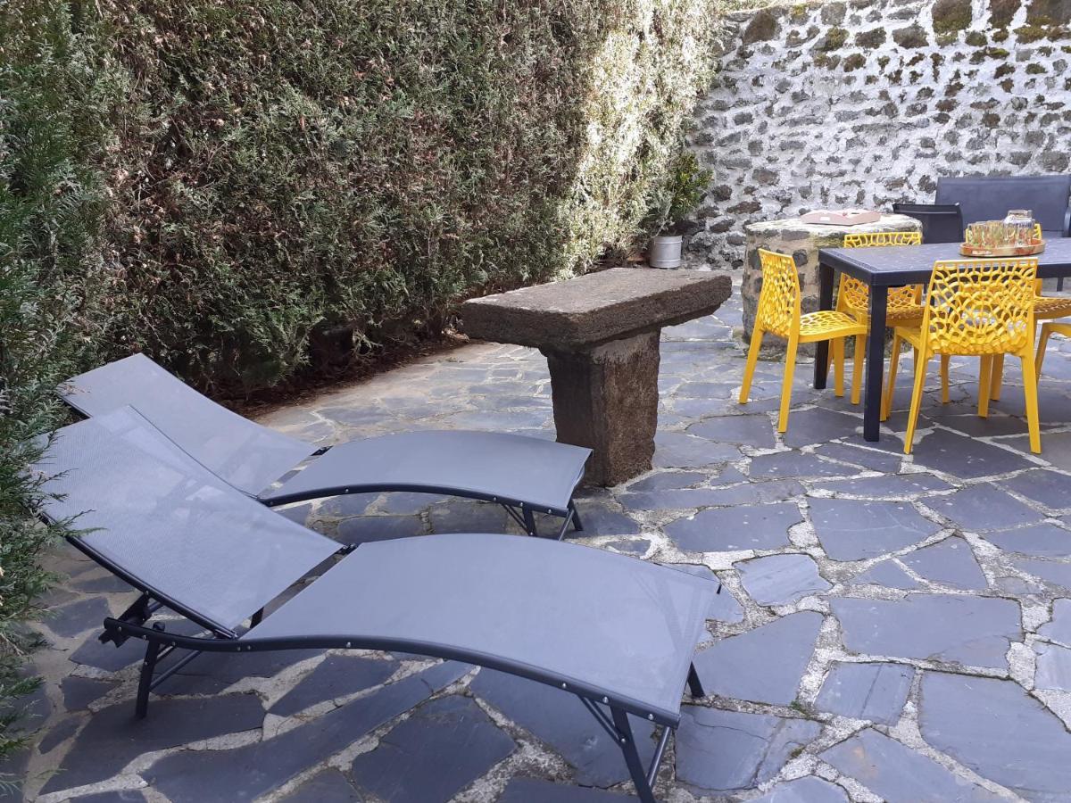 Maison Du Soleil Chez Isa Polignac  Экстерьер фото