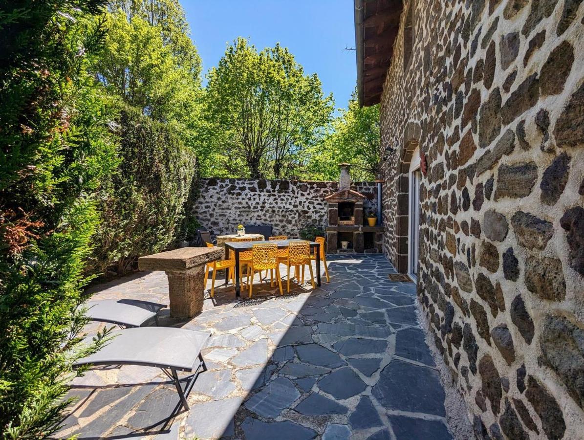 Maison Du Soleil Chez Isa Polignac  Экстерьер фото