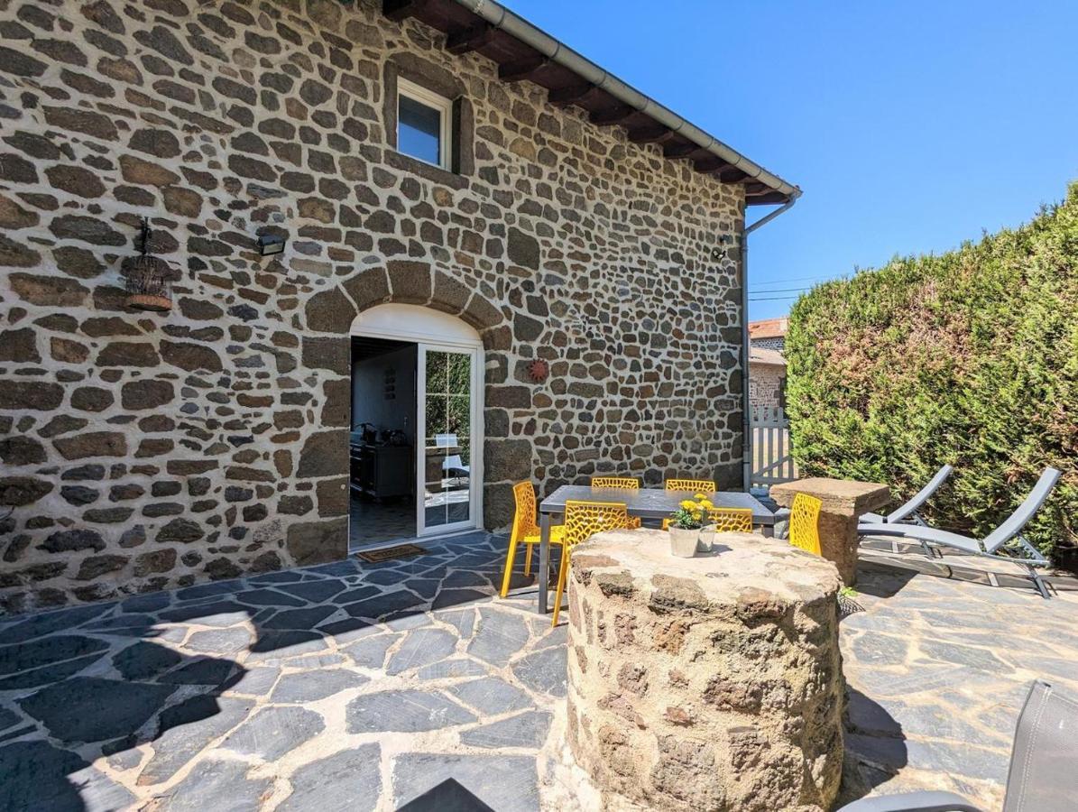 Maison Du Soleil Chez Isa Polignac  Экстерьер фото