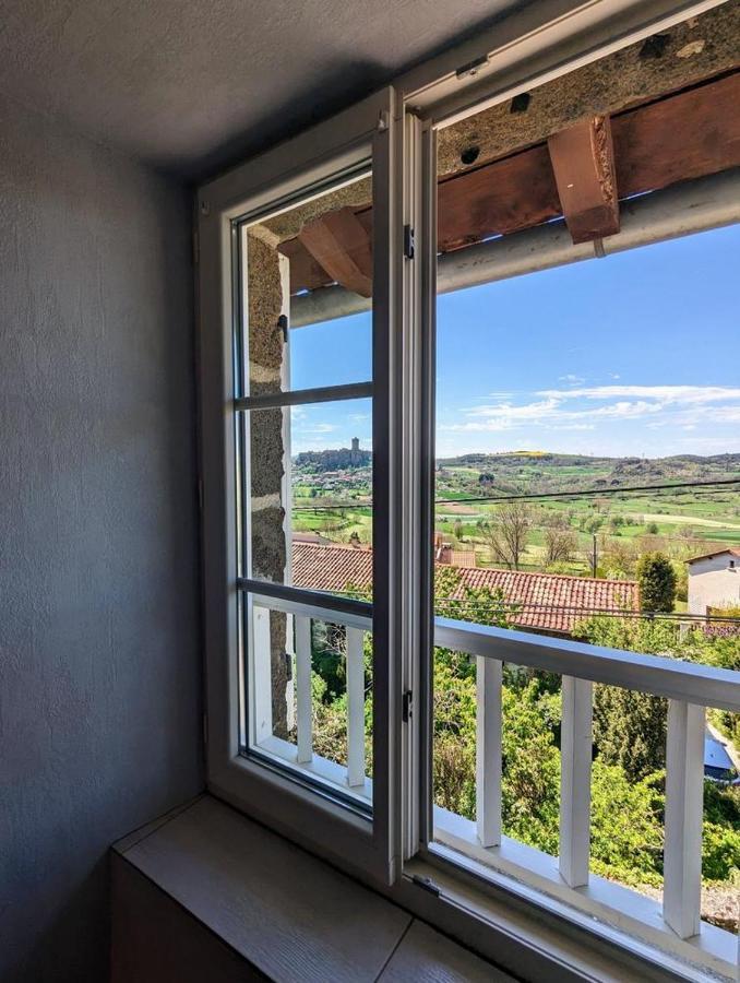 Maison Du Soleil Chez Isa Polignac  Экстерьер фото