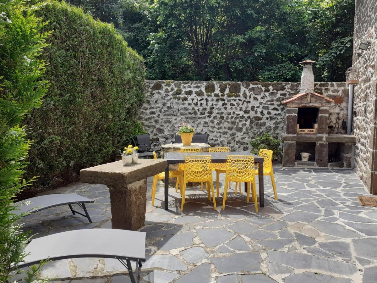 Maison Du Soleil Chez Isa Polignac  Экстерьер фото
